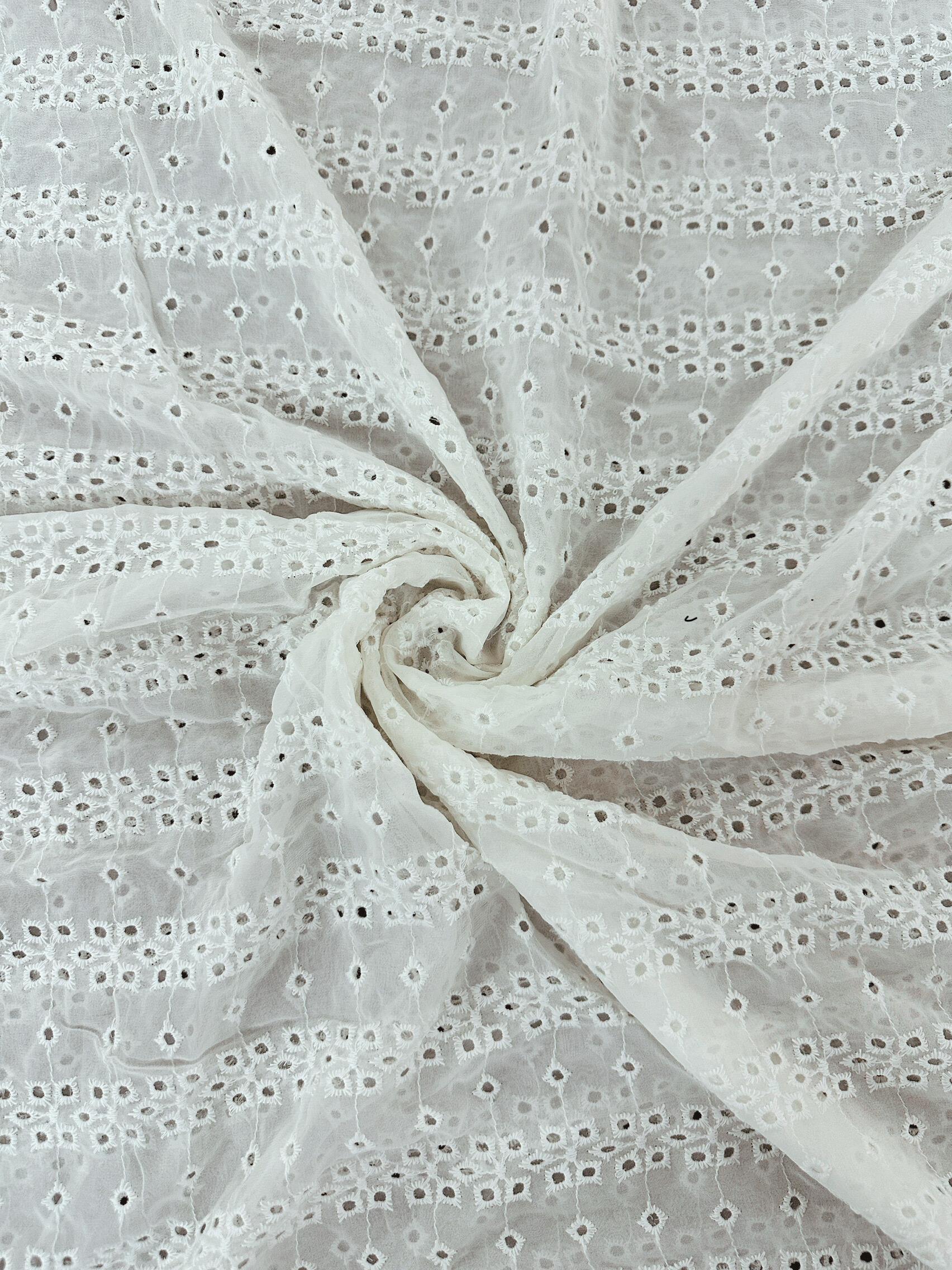 Eyelit Hakoba Embroidery